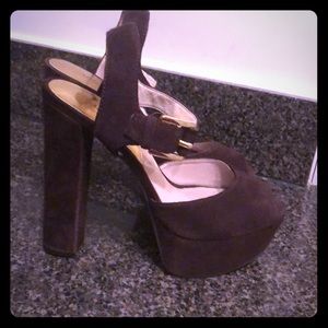 Dark brown suede pumps MK